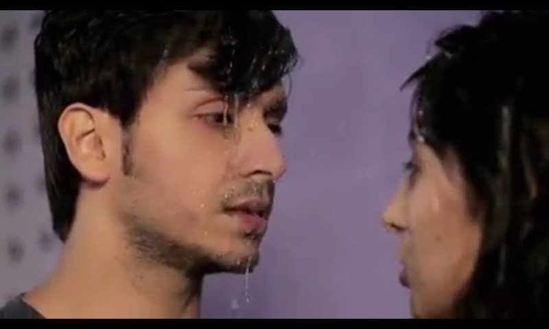 monikaaaaaaaaa7's tweet photo. @8paramsingh
@HarshitaGaur12
#OneYearOfShowerScene
#SaddaHaq https://t.co/7I918CRHho