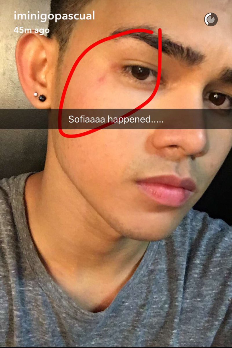 _SOFIAddicts's tweet photo. Yan kasi sofia eh. 😌😂 @iamsofiaandres
[ via @ImPascualInigo's snapchat ] https://t.co/bDdM1aQmFM