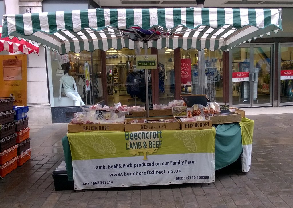beechcroft_farm's tweet photo. Set up and good to go £10 #bbqboxes, new season Texel lamb & Simmental beef @HantsFarmersMkt @LoveBritishLamb https://t.co/PTBXxnv7NQ