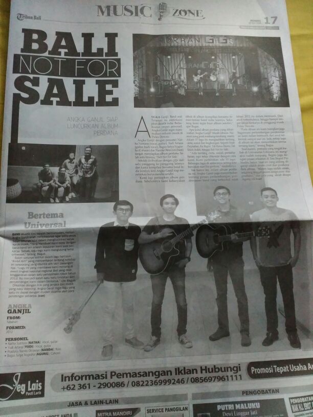 Ciee ciee <a href="/Angka_Ganjil/">ANGKAGANJIL ACOUSTIC</a> mejeng di Tribun Bali, 10JULI2016👍