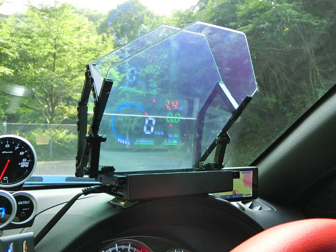 戦闘機が好き過ぎる人が、車を改造した末路がこれっ...これはヤバいなwww