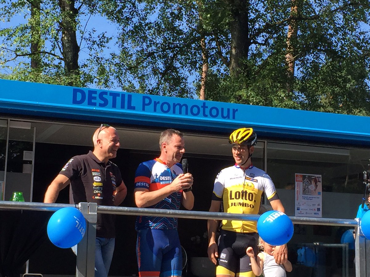 Welkom @ExpeditieJunior met <a href="/TimCoronel/">Tim Coronel</a> en <a href="/mtjallingii/">Maarten Tjallingii - leadership and growth</a>