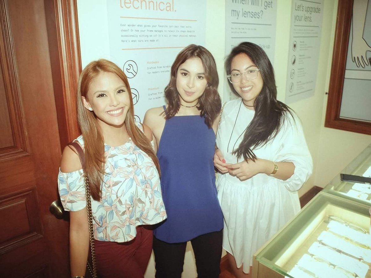JBeauties's tweet photo. At the #specsparty https://t.co/Qfo42tSZwK