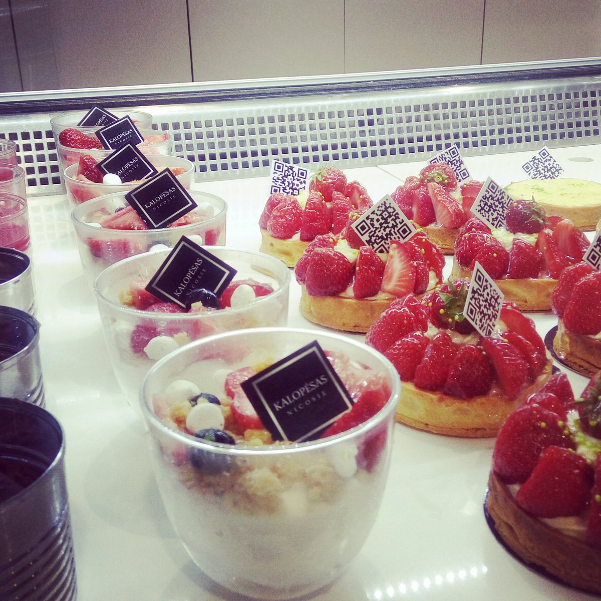 Kalopesas's tweet photo. #kalopesas tarts etc @alphamegacy #kalopesas2016 #letsmakelifesweeter #nicosia #cyprus https://t.co/JuwDIkWtcn