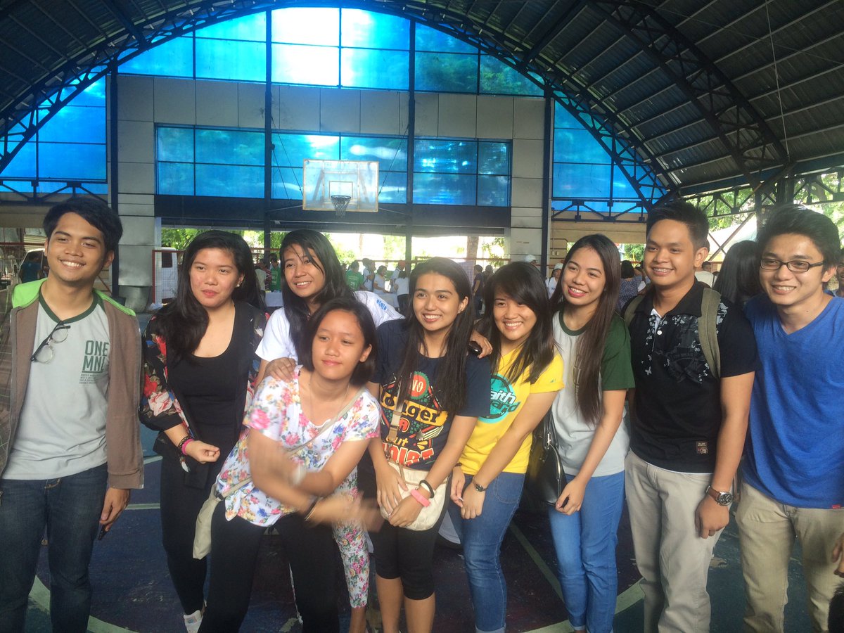 YFCMMSouthA's tweet photo. South A leaders at MetroManila Leaders Assembly #OneMnl #squadgoals https://t.co/fCL3XiSifd
