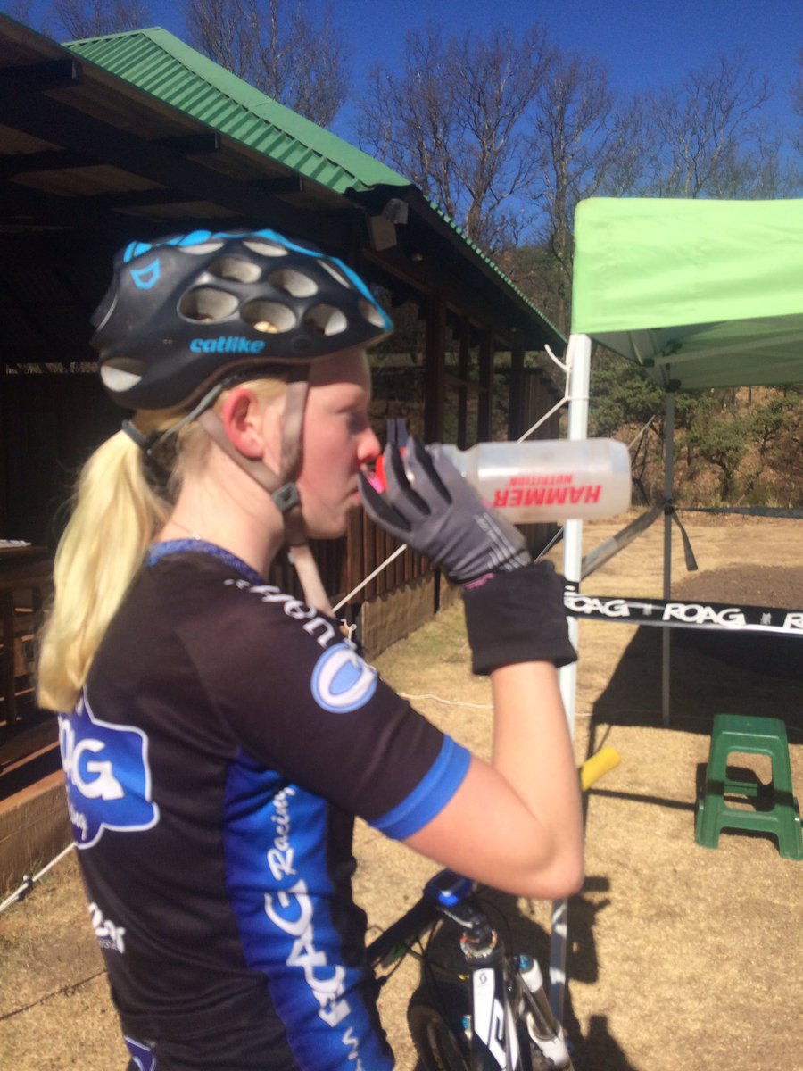 Sarahmtbryan's tweet photo. @DrakGardens 1st lady fantastic racing the new single track @hammernutrition @ROAGsport @jowettscycles https://t.co/XRAOFPei39