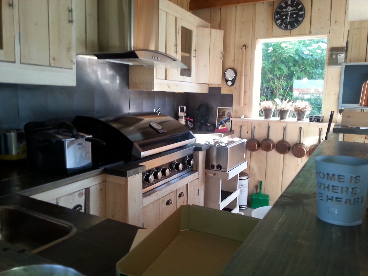 Buiten koken.