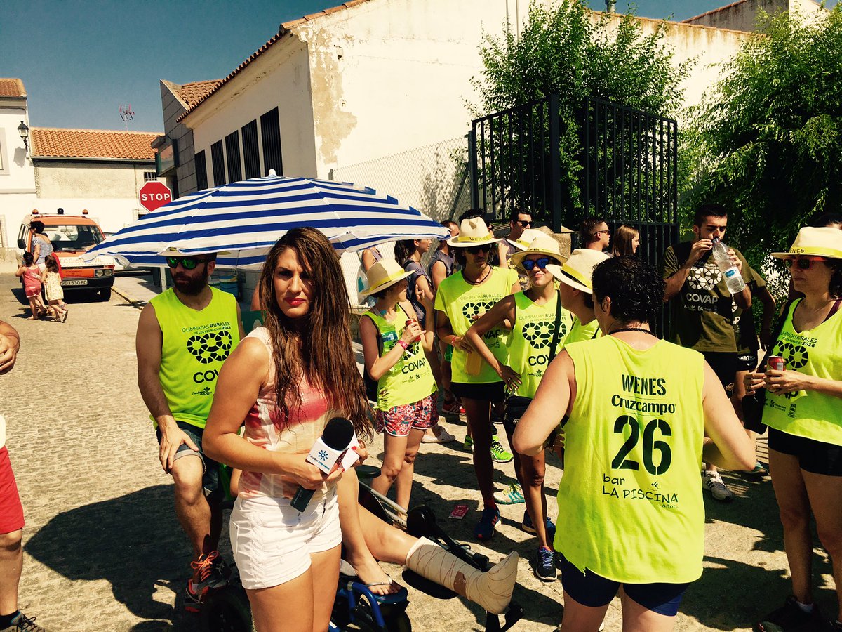 Los chicos de <a href="/adirecto/">Andalucía Directo ❎</a> están cogiendo todos los detalles de las #OlimpiadasRurales2016.