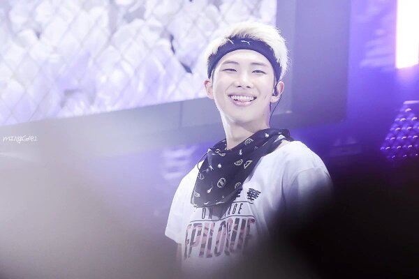 aerieyjae's tweet photo. #HugNamjoom ♥♥ https://t.co/9JZr52g7TD