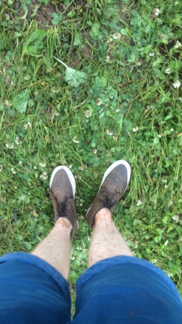 OfficialDowson's tweet photo. First year at T resulted in my shoes being fucked and someone hitting my car but it was worth a night in the slammer https://t.co/FeKstsi66b