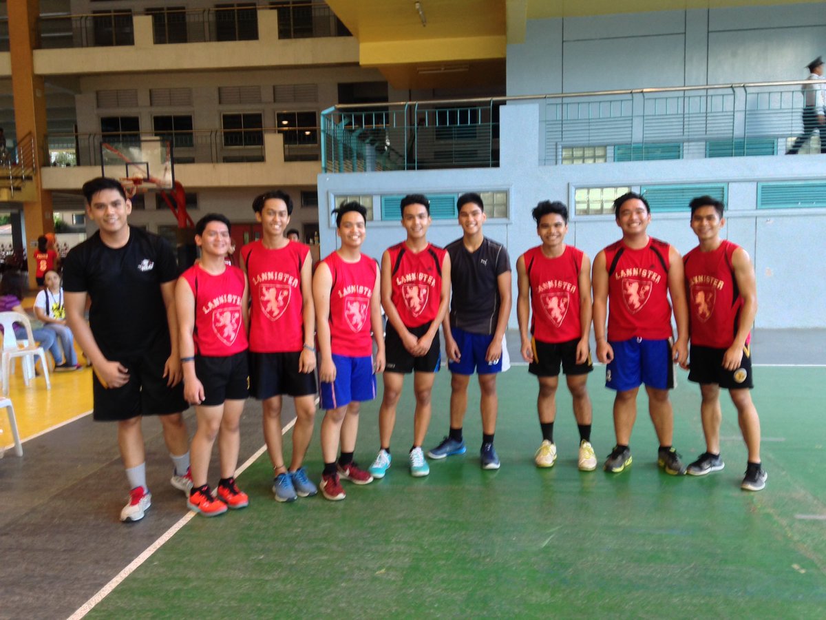 mssheher's tweet photo. 3-Peat! Thanks guys next time Champs na #JunJuns #HouseLannister #HearMeRoar #AccountancySportsfest16 https://t.co/LH2TpksIXG