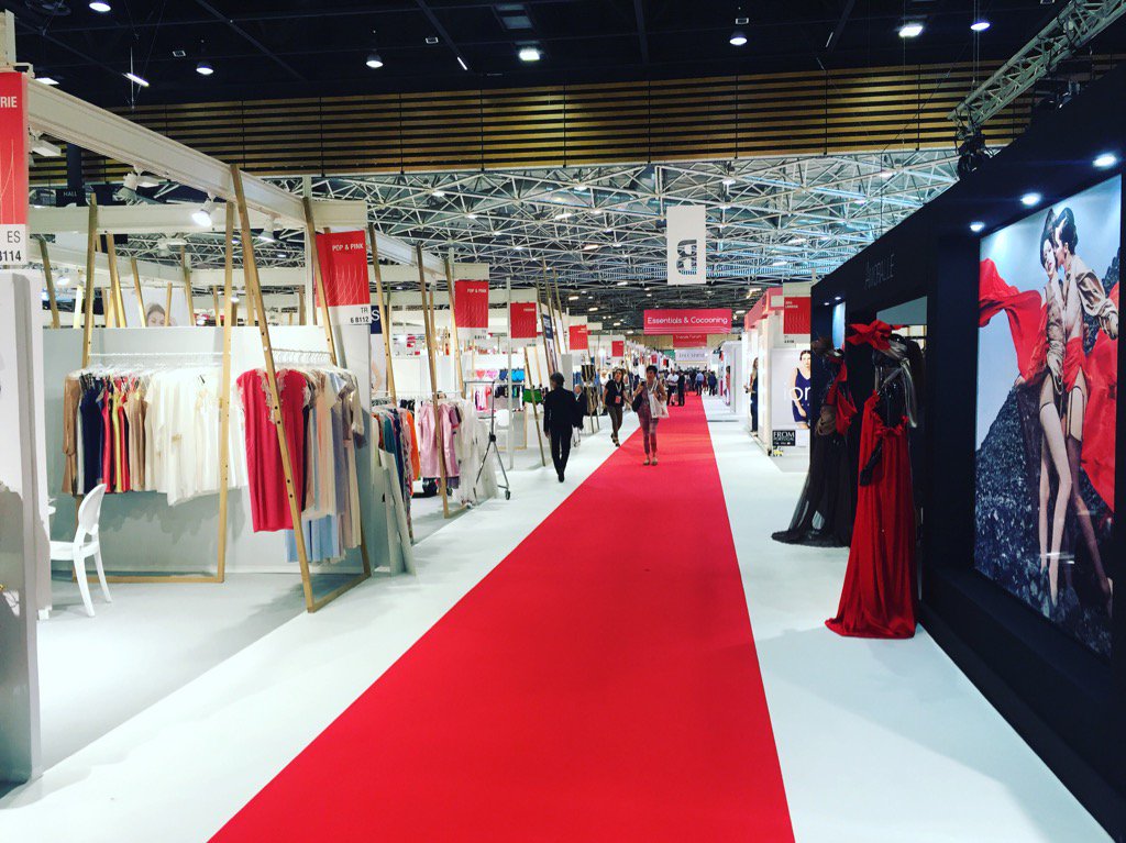 _AMORALLE_'s tweet photo. One more day at the biggest lingerie and loungewear exhibition in Europe #modecity2016 https://t.co/bx3cXfNqit