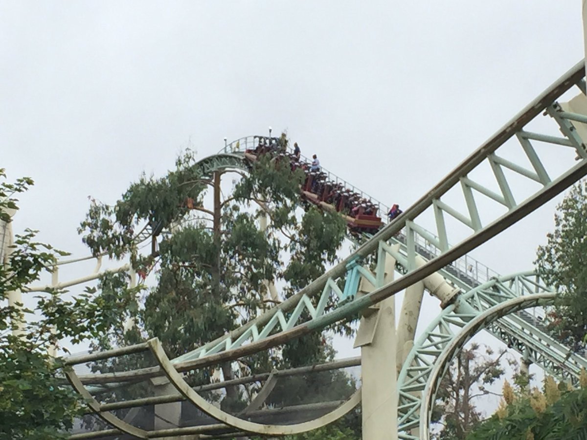 Roller coaster 'gets stuck' at Thorpe Park and customers have to be