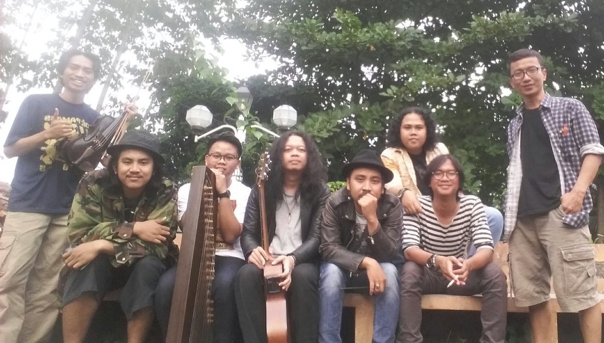 Halal bihalal dan dialog seni kontemporer Cianjur @ JogloPark Cianjur. #cianjurcontemporaryart