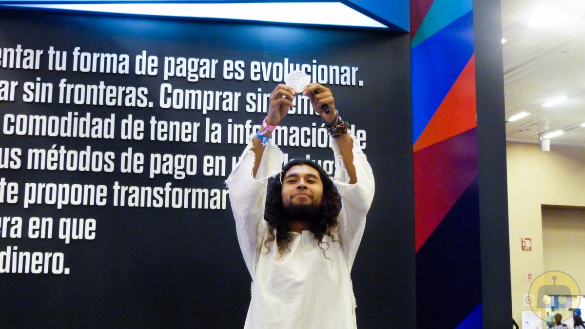 JonathanXnn's tweet photo. Yisus se nos apareció en #CPMX7 https://t.co/XNXATDwfaw