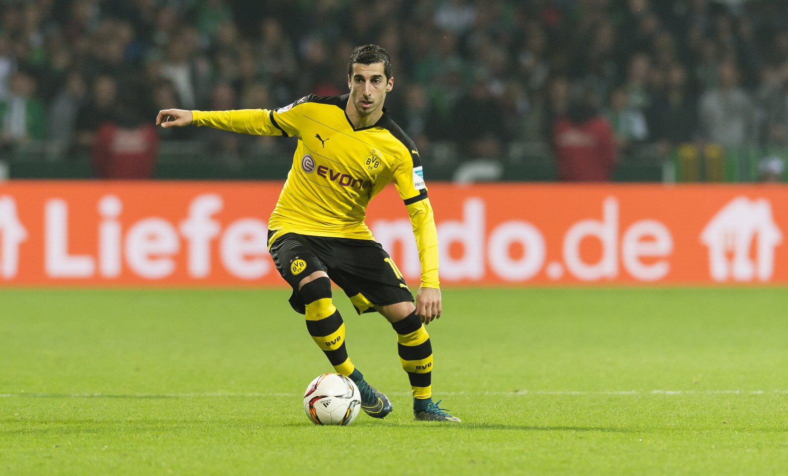 Dortmund close in on Mkhitaryan transfer, Borussia Dortmund