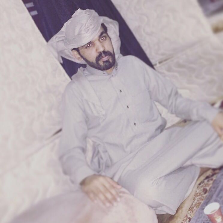ghbvcfxz's tweet photo. الی سيدي ولي العهد وزير الداخليه الامير محمد بن نايف ال سعود اناشد الله عزوجل ثم محمد العدل في اظهار الحقيقه https://t.co/B90EL7Ord9