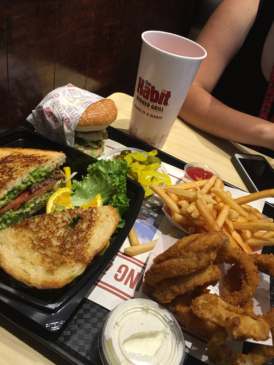 ScottiePimpin07's tweet image. Riiiiip #youknow @TheWoodyShow