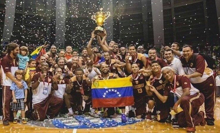 #CampeonesSuramericanos #JuntosSomosMas #SomosVenezuela Muchachos lo volvieron hacer!!! <a href="/FVBaloncesto/">FVBaloncesto</a> <a href="/potroalvarez/">El Potro Alvarez</a>