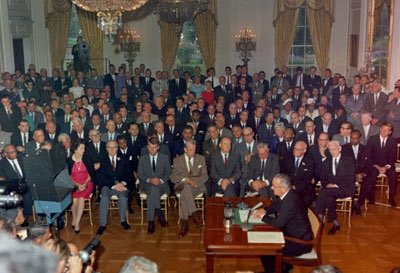ValaAfshar's tweet photo. 52 years ago today (July 2, 1964), U.S. President Lyndon B. Johnson signs into law the historic Civil Rights Act https://t.co/t1qRdSTbZb