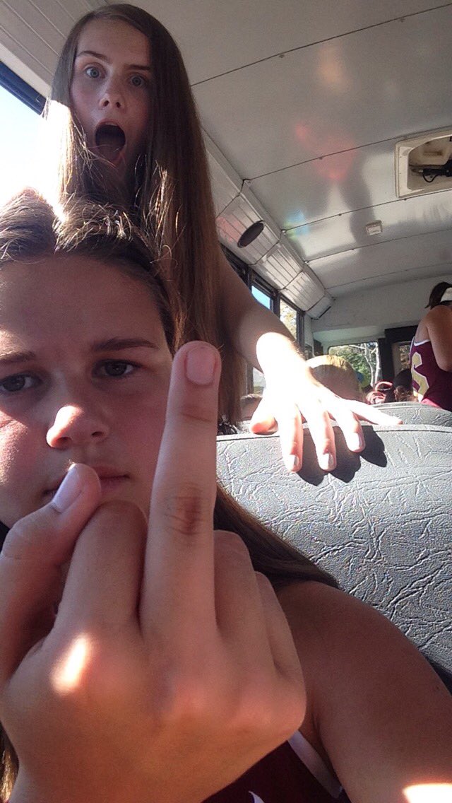 shooper222's tweet image. happy day of birth to the chic, hope ya day was as fab as u r:) ily💛 #bugtalks #jv4life