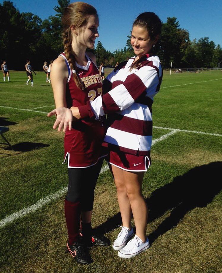 shooper222's tweet image. happy day of birth to the chic, hope ya day was as fab as u r:) ily💛 #bugtalks #jv4life