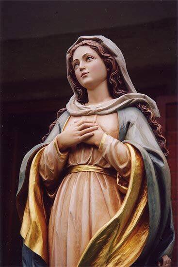 MaryOurStar's tweet photo. "[Mary] is so full of love that no one who asks for her intercession is rejected, no matter how sinful he may be."❤️ https://t.co/OWKtuaCRPK