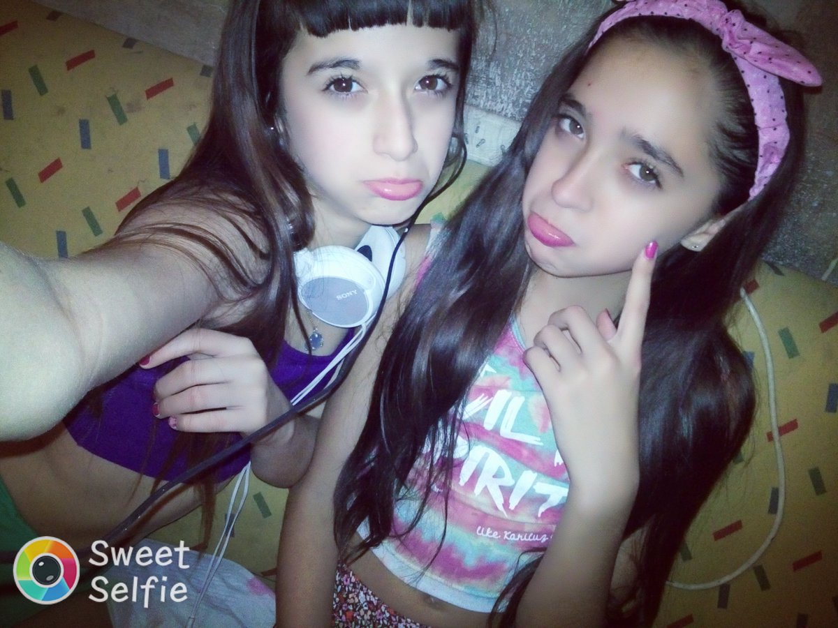 ACarbbia's tweet photo. Mii #Gemela 😍 https://t.co/CcXyyXryJJ