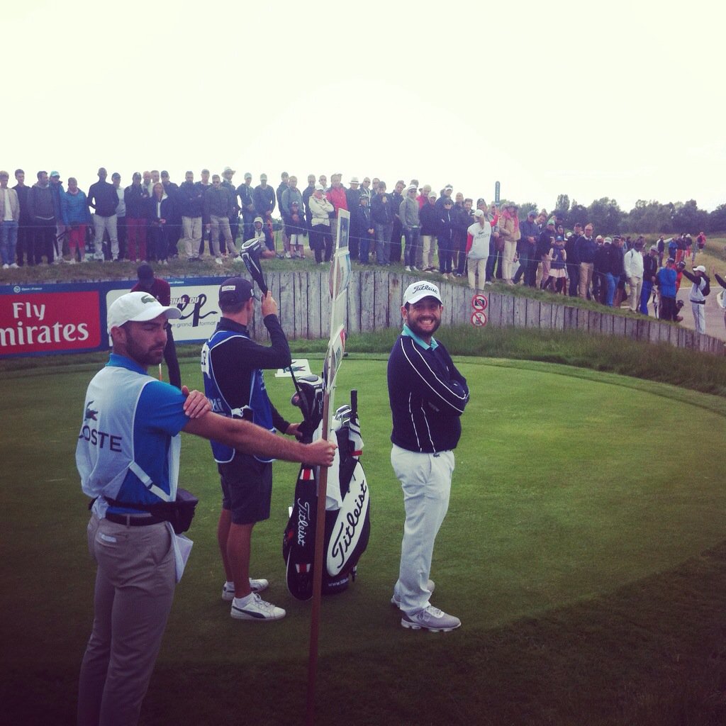 IsabelleBoineau's tweet photo. @OpendeFrance @EuropeanTour #18th @alexlevygolf is always smiling and kind to the fans!#stayedthesame #HumbleGenius https://t.co/xjNRO4ywCn