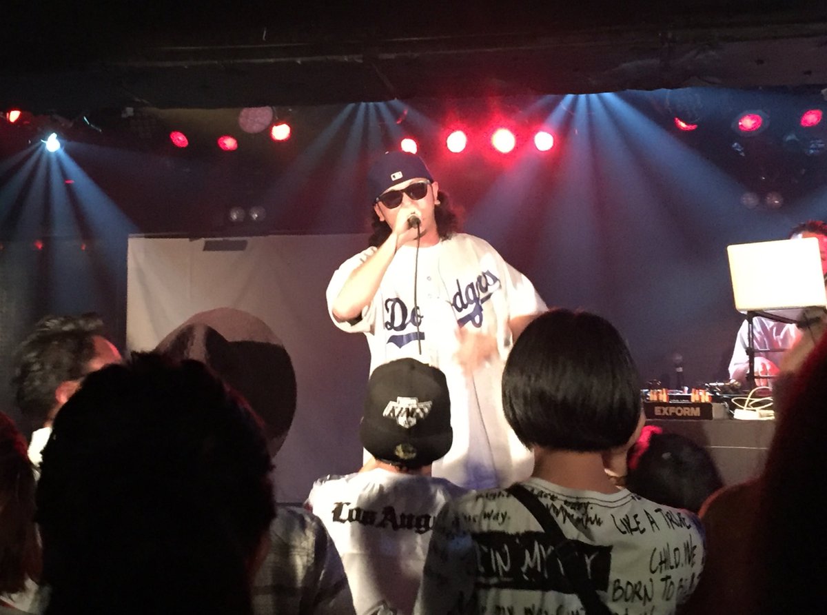 ChevyGirl_94's tweet photo. #over_flow めっちゃ良かった!!!濃かったな~
広島アツイ!朝まで思っきし楽しんだ!バスの時間までありがとう🎶おやすみなさい😚 https://t.co/7obD4fQgv7