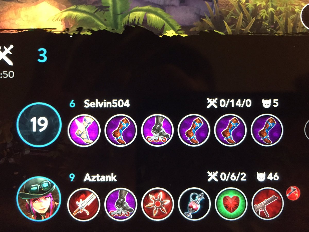 tmorian's tweet photo. @vainglory he ran right at the enemy turrets the entire game. https://t.co/z7bvwHbrcf