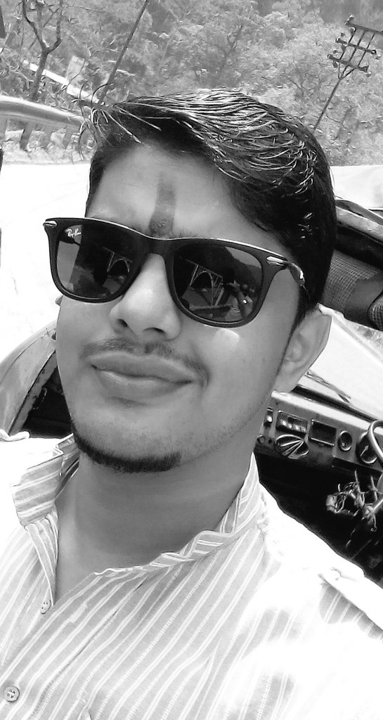 SHIRSENDUBANER3's tweet photo. Good morning friends. Happy Rainy Sunday. 
Enjoy a lot. https://t.co/vZrF6FYsqg