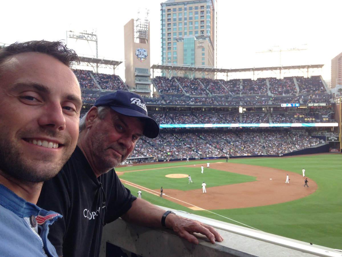 JonHW999's tweet photo. Finishing off 2500mile journey down Highway1 from Portland at the #PetCostad #SDinHD #FatherandSon #2Brits #fromUK https://t.co/1HSt6GqgRg