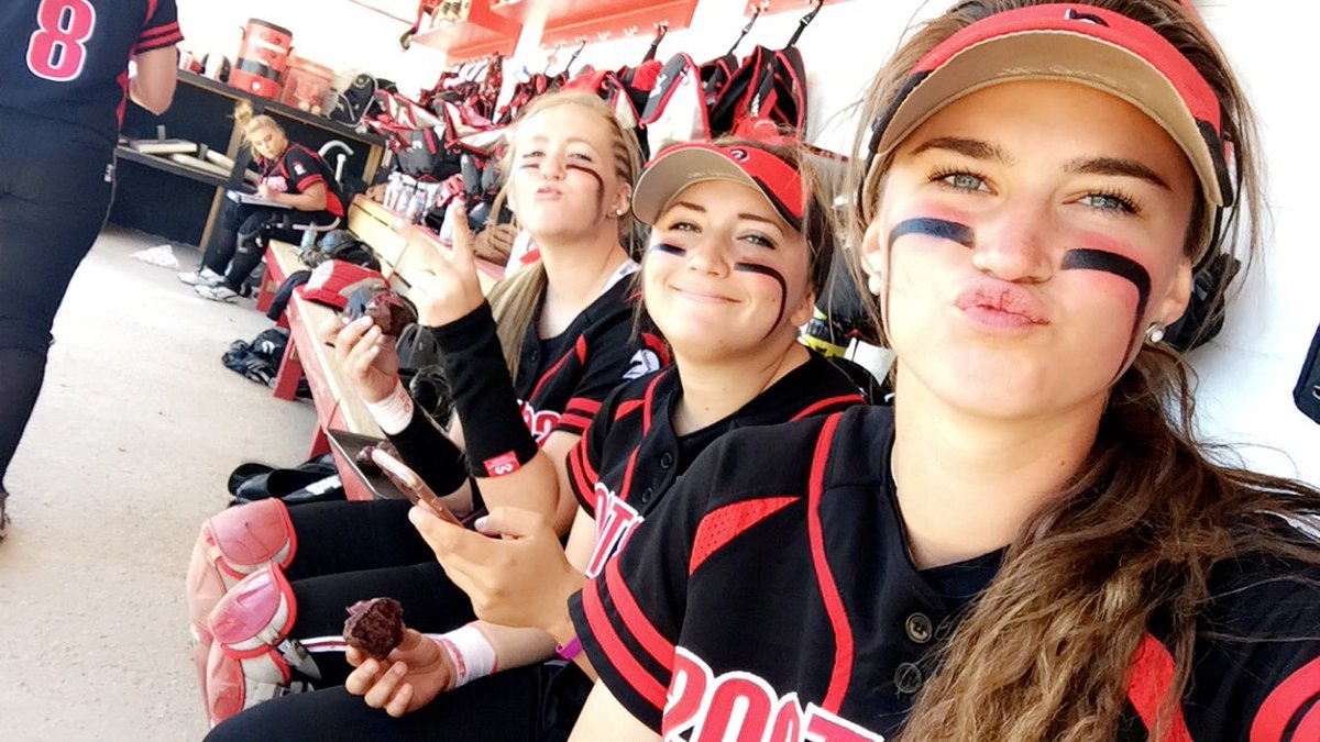 ballinkenna's tweet photo. missing my R-town squad. https://t.co/NLcjPByXlB