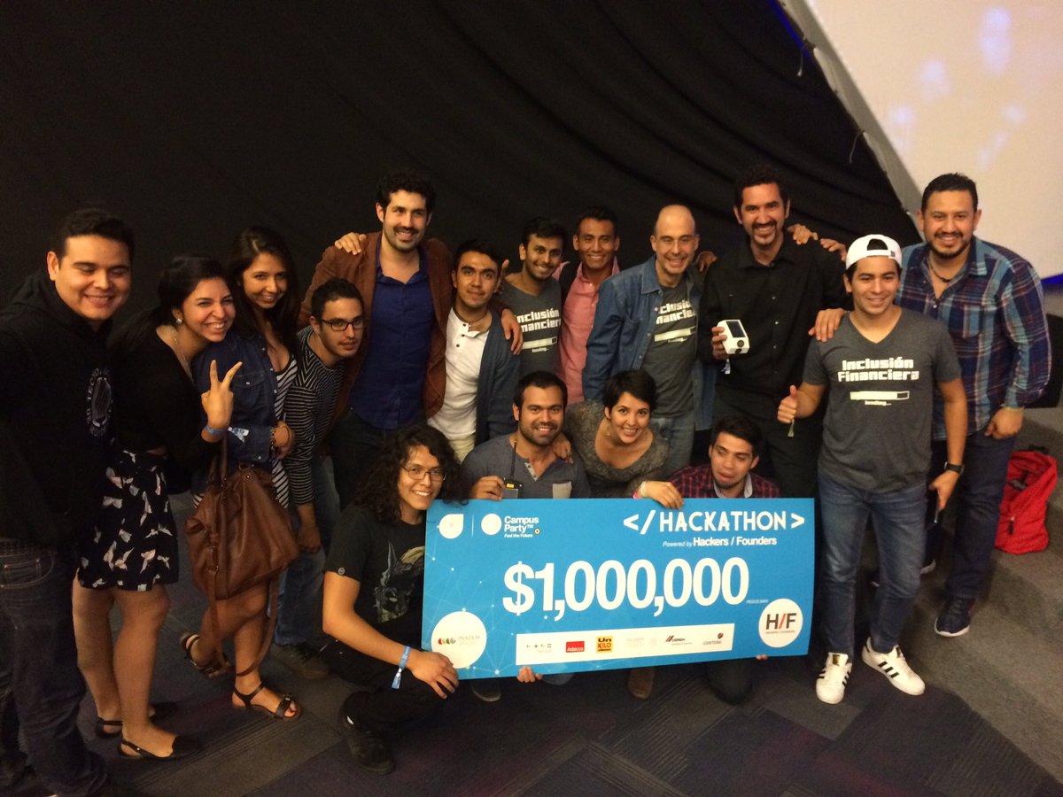 centrofox's tweet photo. Los ganadores del Hackaton #CPMX7 son #BRAINIACS quienes participaron hace unas semanas en el Hackaton de #cpfox https://t.co/giOgVhirNC