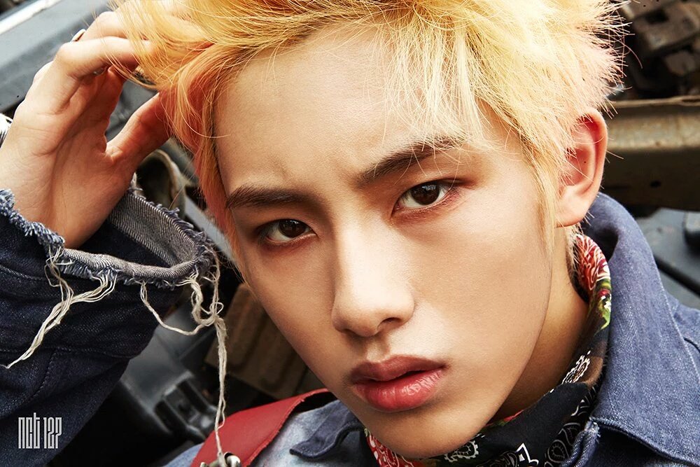 Ak4tnk's tweet photo. #WINWIN หน้าโคตรคล้าย #Taehyung BTS อะ ฮอลลลล หล่อปังมากค่าาาา https://t.co/tLXILK8hw6