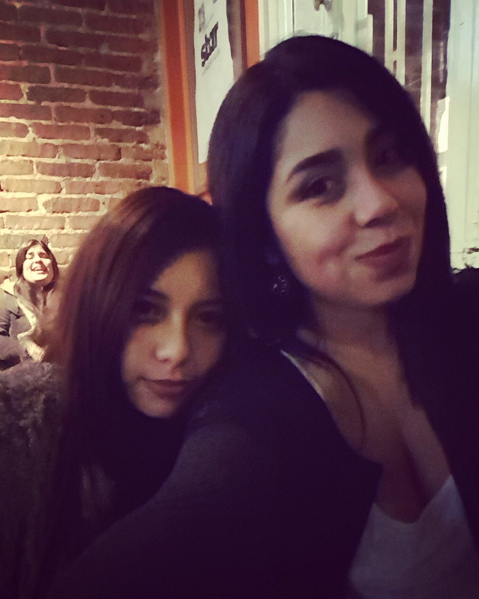 Natimkrn's tweet photo. Es que yo la quiero adoptar de hermana menor ❤❤ #Karaokes !!!!!¡! 🎶🎶🎶🎶 https://t.co/4WrVzDoRiD