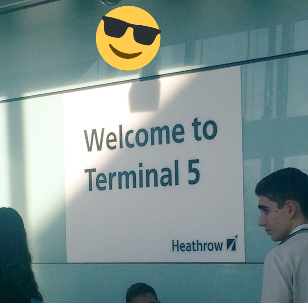 Rosiersuit's tweet photo. ||U llegó finalmente a Londres. 😍 https://t.co/kl6RnbEbwg