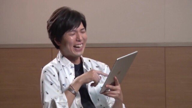 yyutatona's tweet photo. はい。買います。
浩史に抱きしめてもらえるなら買います。はい。
てか、マジでこの機能便利だな〜
#神谷浩史 #暦物語 #Viewcast https://t.co/LDQXbk894M
