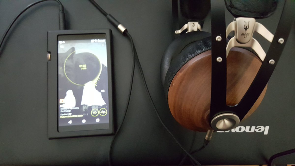theoneinyellow's tweet photo. .@onkyo_eu @MEZEheadphones @SubPac
@the_prodigy #TheDayismyEnemy 24/44.1➡
#Onkyo #DPX1
#Meze #99Classics
#SubPacS2
👊 https://t.co/nn9r4KxEuI
