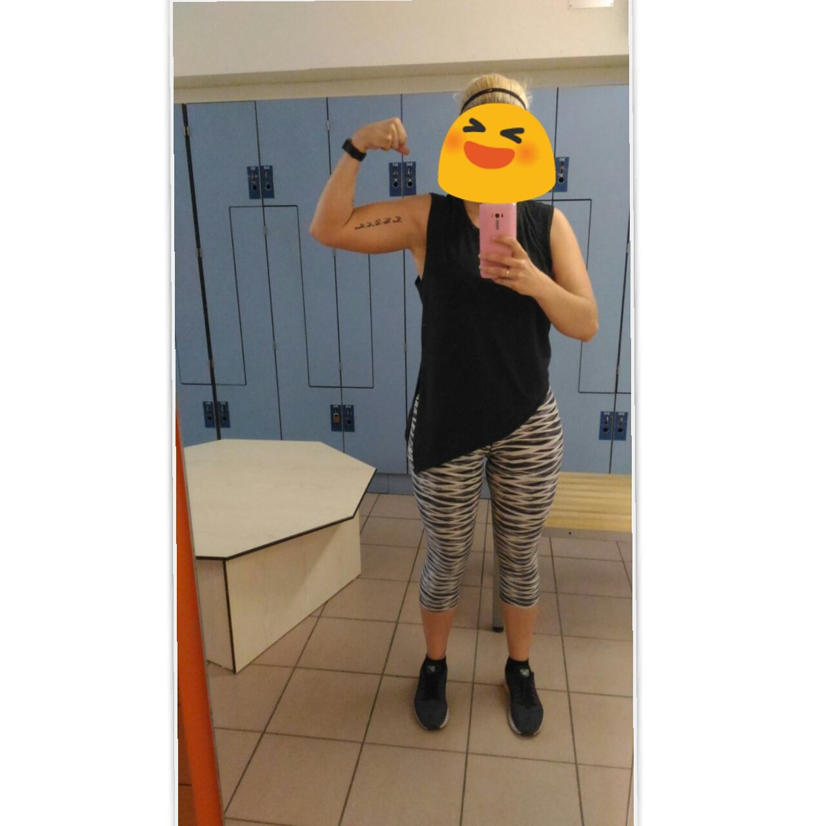 AgatheGatha's tweet photo. @CMGsportsclub @nikewomen #betterforit #singlebiceps #sunday #workout #chestday #back #chest #dips #chinups #fun https://t.co/4JYdkiXUl6