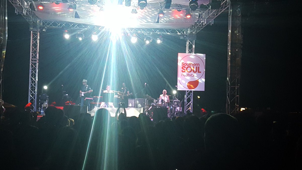 Oh man, oh man <a href="/peveneverett/">Peven Everett</a> gave most energetic performance <a href="/southernsoulmne/">SouthernSoulFestival</a> #ssfmne2016.
Thnx PE for amazing show.