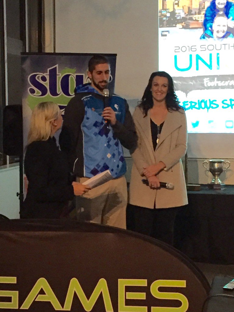 ScottCashmere's tweet photo. #vuvultures team captain Liam McInerney with #sug2016 patron @biancachatfield #talltimber @VUAustralia https://t.co/sEqHTEBHyD