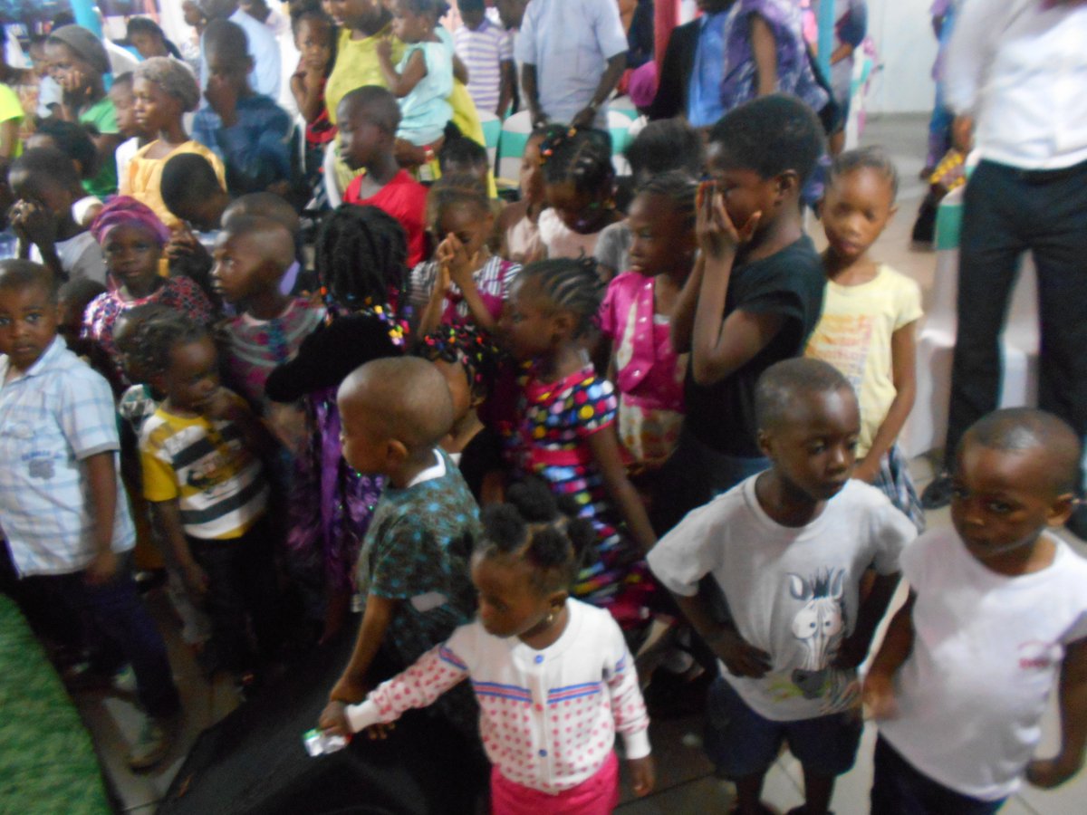 RCCGDC's tweet photo. #SundayMorningLiveAtDC #Thanksgivingservice.#childrenthanksgiving https://t.co/FjgzMElXcB