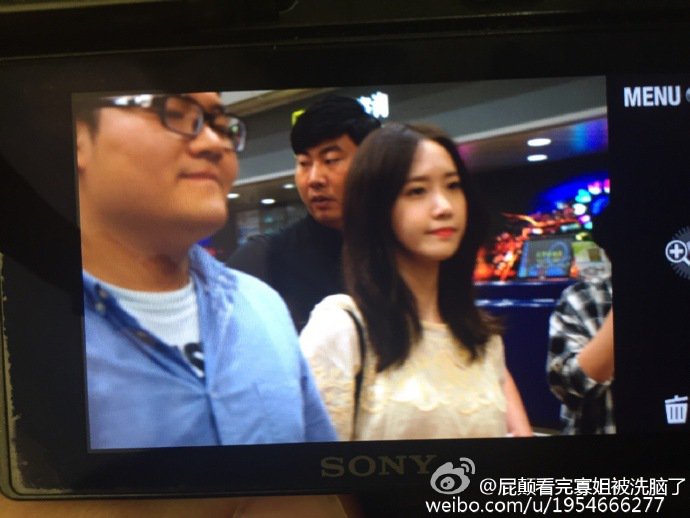 [PIC][03-07-2016]YoonA xuất hiện tại Bắc Kinh để ghi hình cho chương trình "Are You Normal" vào hôm nay Cmb96AzVMAAvPGS