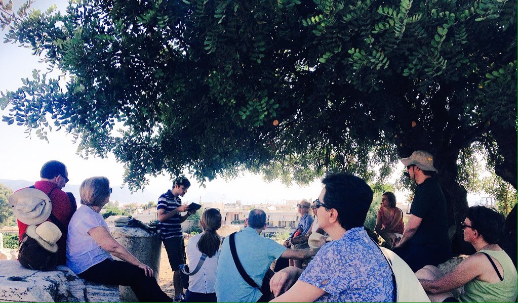 PausaniasViajes's tweet photo. Hoy iniciándonos en los misterios eleusinos #eleusis #grecia #persefone #viajesarqueologicos @PausaniasViajes https://t.co/ggScUG1mNu
