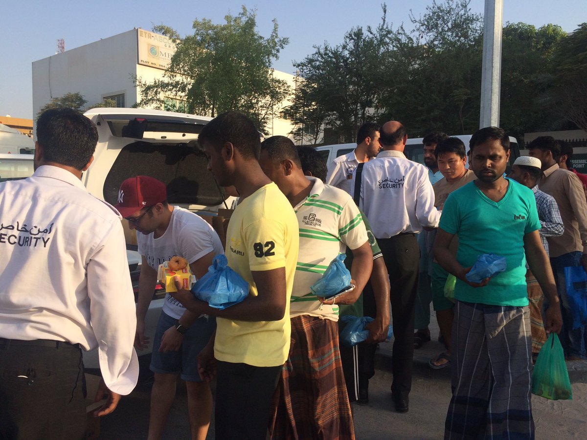 PendingMeal's tweet photo. Another overwhelming Saturday for us yesterday!We distributed Iftar meals to over 300 workers in Sonapur area #Dubai https://t.co/d24XGEXK84