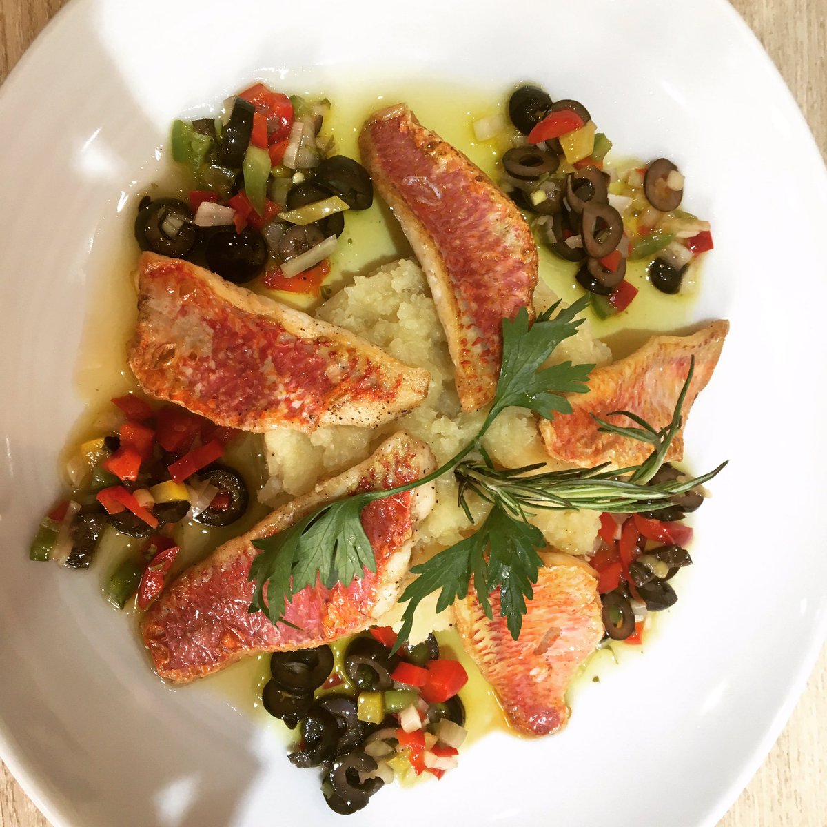 HotelBistroVLT's tweet photo. #rougets frais #sauce vierge #purré de céleri #délicieux #cuisine niçoise https://t.co/kFxr0PmlU6