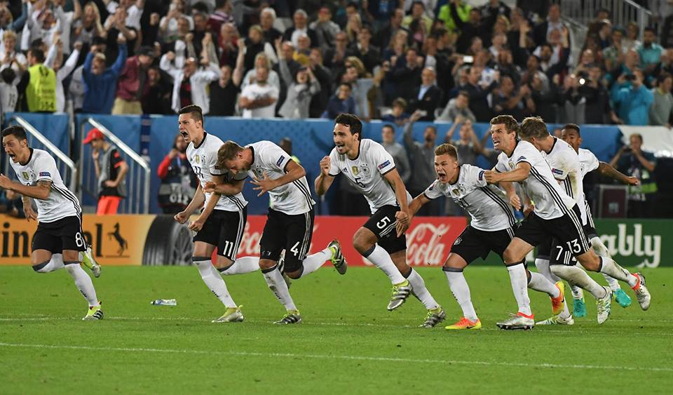 Germany That Feeling When You Reach The Euro16 Semi Finals Diemannschaft Jederfuerjeden Gerita