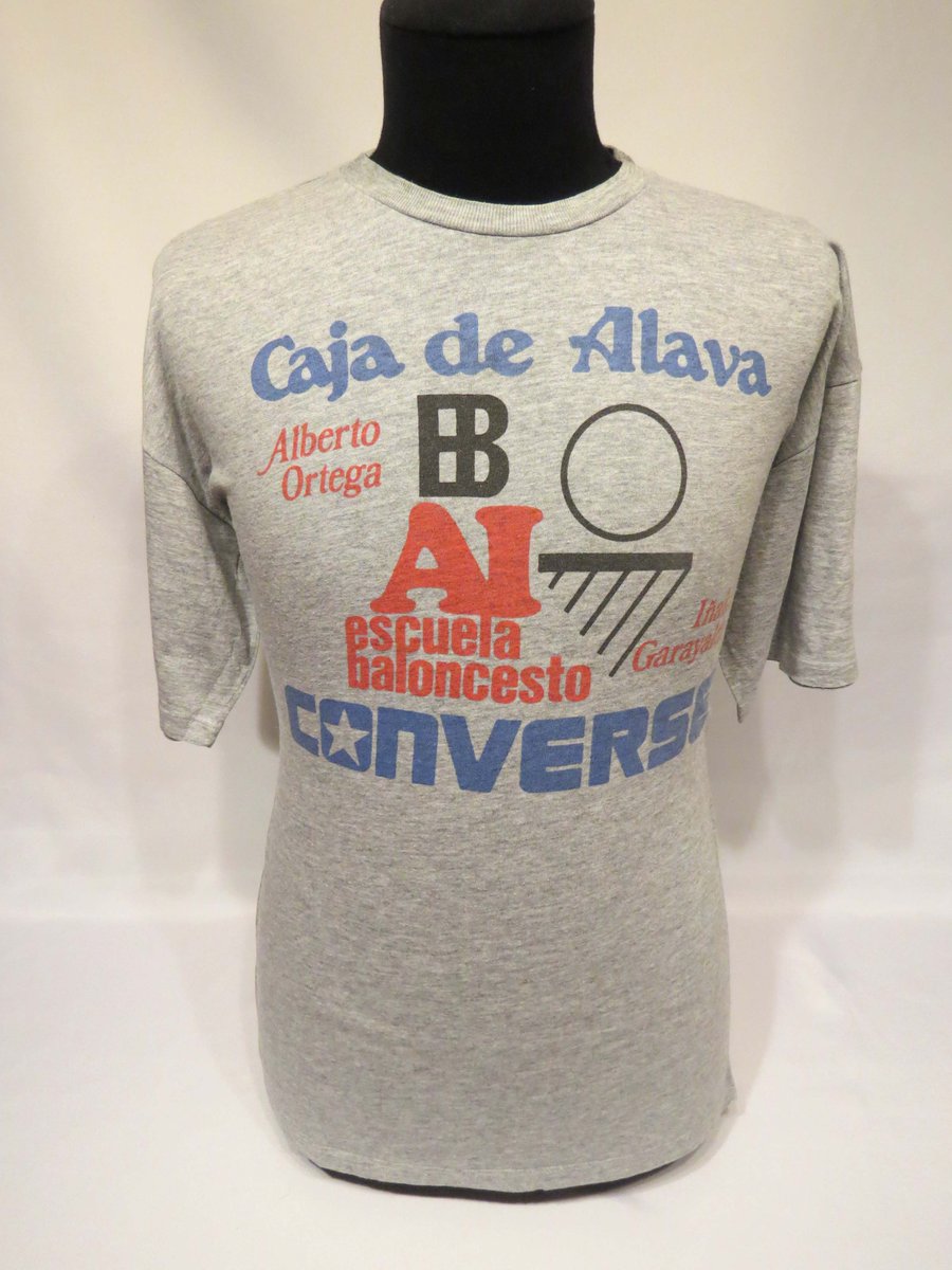 Alavés - Las camisetas del baloncesto alavés ¿Nos ayudas a conocerlas? CmbPAOtWcAAqJTK